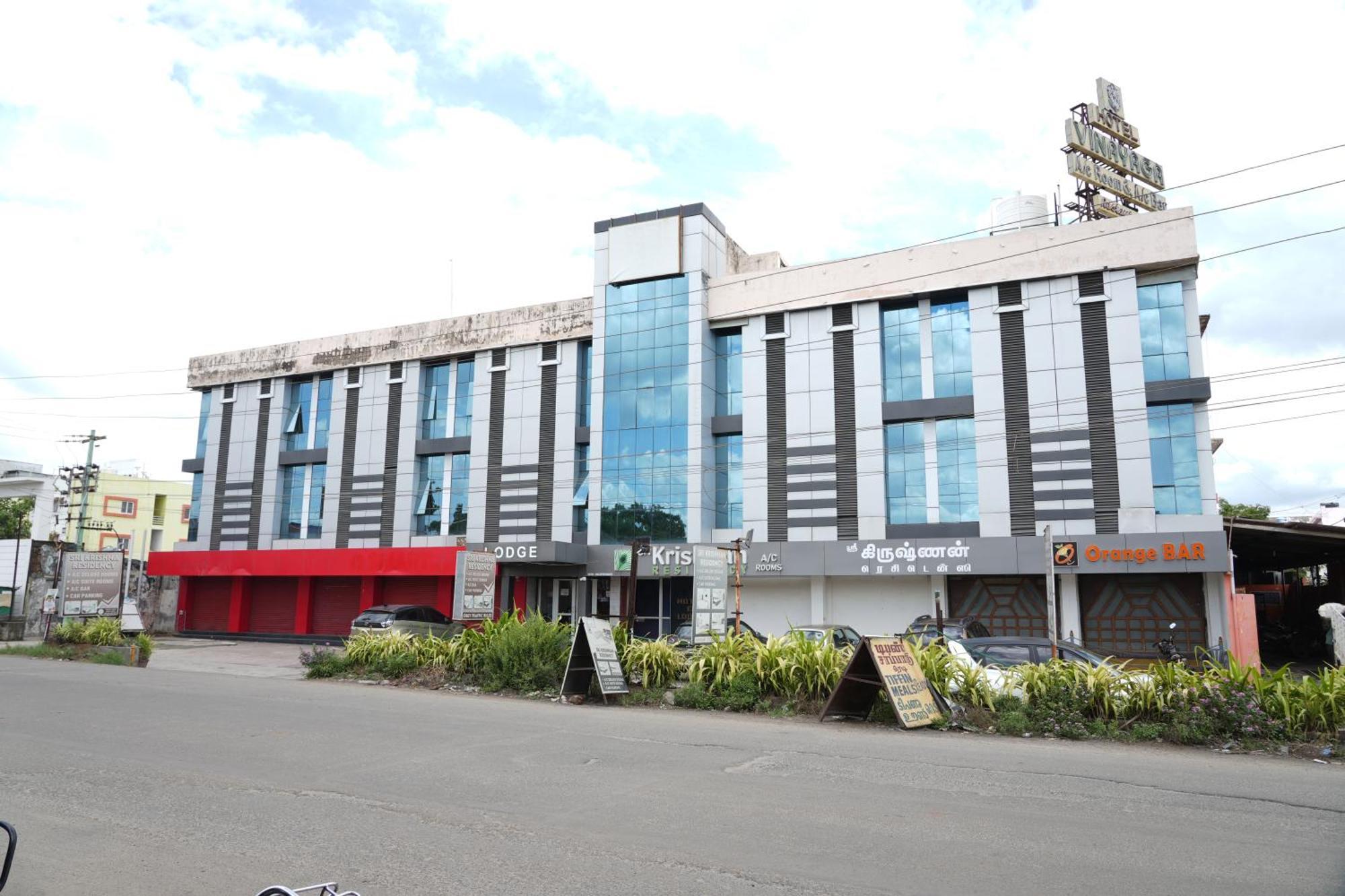 فندق Sri Krishnan Residency Pollāchi المظهر الخارجي الصورة